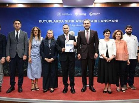 Kutuplarda Sıfır Atık İnisiyatifi: Bakan Kacır’dan &Ccedil;arpıcı A&ccedil;ıklamalar