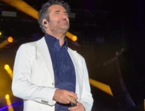 Mahsun Kırmızıg&uuml;l Tekirdağ’ı Coşturdu: Unutulmaz Anlar ve Havai Fişek Şovu!