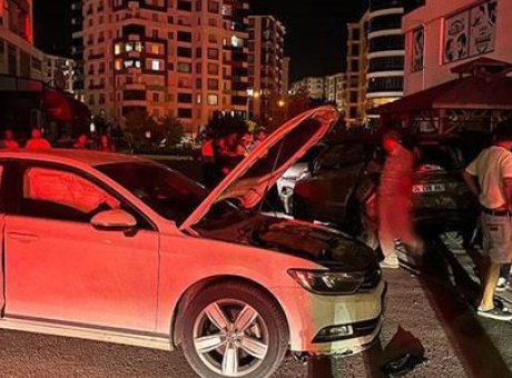 Niğde’de Feci Kaza: 6 Ara&ccedil; ve Bir Motosiklet Hasar G&ouml;rd&uuml;, S&uuml;r&uuml;c&uuml; Ka&ccedil;tı!