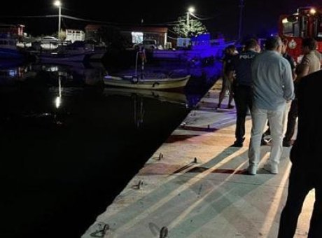 Samsun’da Şaşkınlık Yaratan Olay: Park Halindeki Ara&ccedil; Denize D&uuml;şt&uuml;!