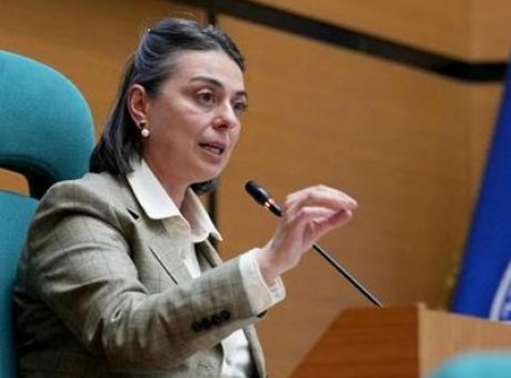 &Uuml;sk&uuml;dar’da Şok Gelişme: Belediye Başkanı Sinem Dedetaş Tutuklandı!