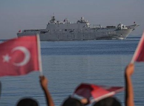 Yalova’da T&uuml;rk Donanması’ndan G&ouml;rkemli Selamlama: Mavi Vatan&rsquo;a Hazırlık!